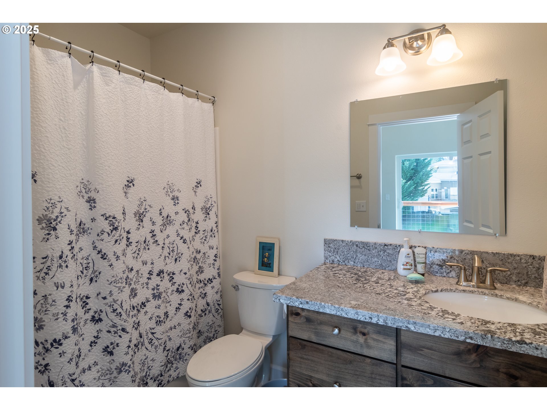 702 Divot Loop Sutherlin, OR 97479 - Photo 30 of 39