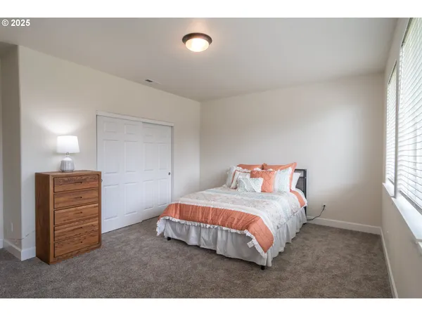 $449,900 | 702 Divot Loop, Sutherlin, OR 97479