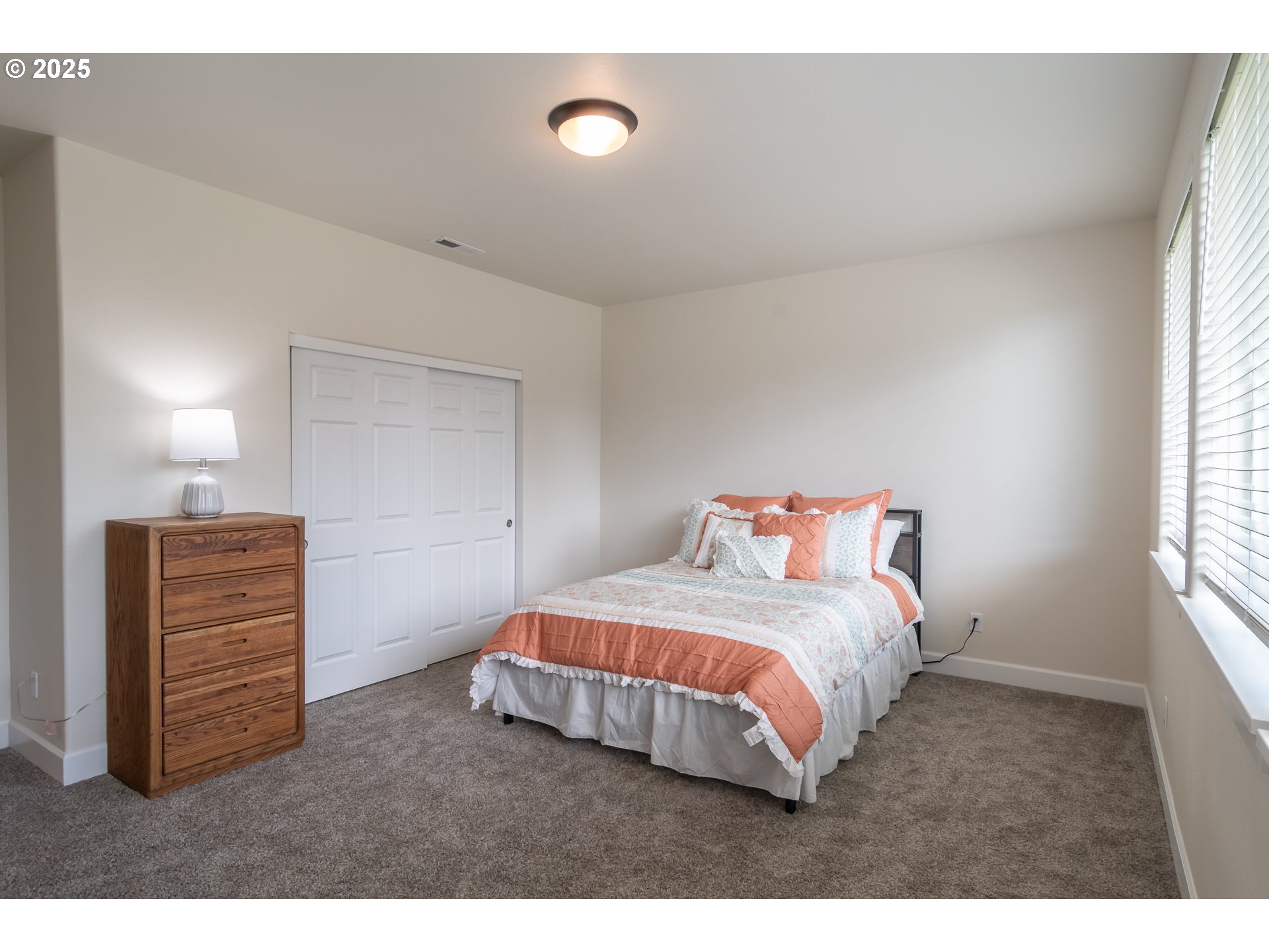 702 Divot Loop Sutherlin, OR 97479 - Photo 33 of 39