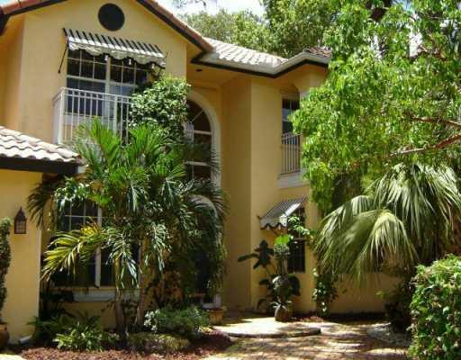734 Aurelia Street, Unit A Boca Raton, FL 33486 - Photo 1 of 4 Exterior Front