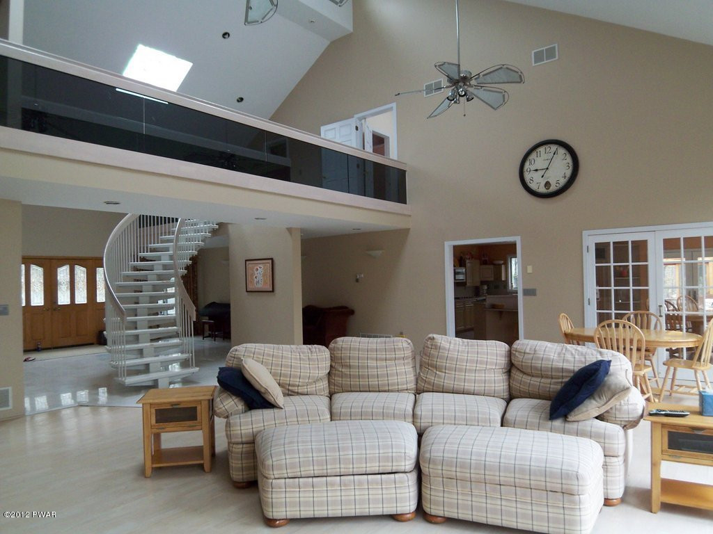1023 Stone Crop Road Hawley, PA 18428 - Photo 10 of 44