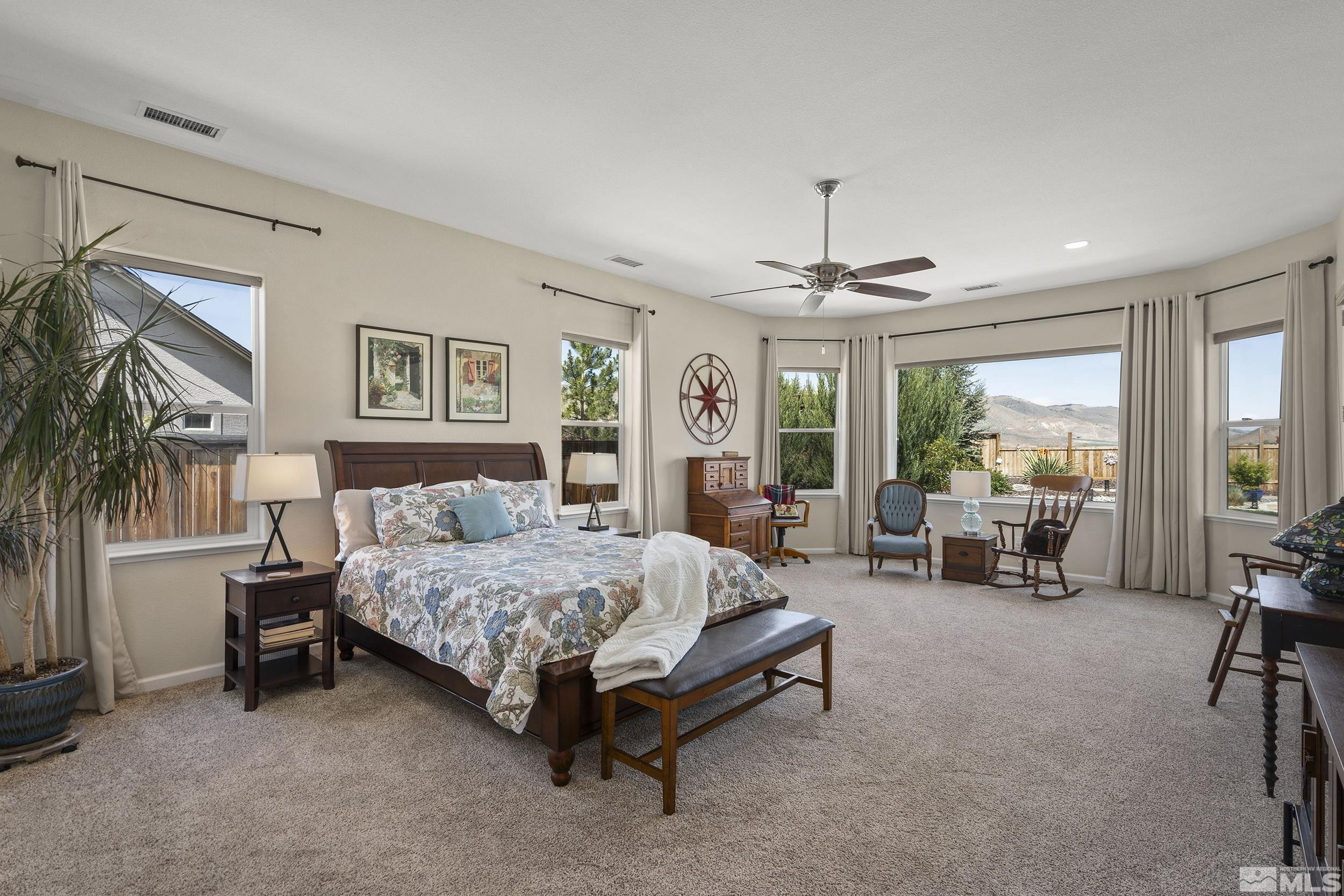 305 Horizon Ridge Road Sparks, NV 89441 - Photo 12 of 39 Photo 12