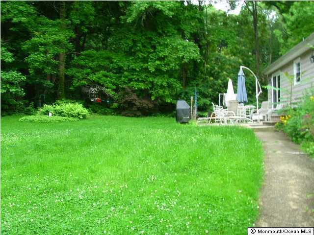 106 Portland Road Middletown, NJ 07716 - Photo 3 of 3 Additional Photo