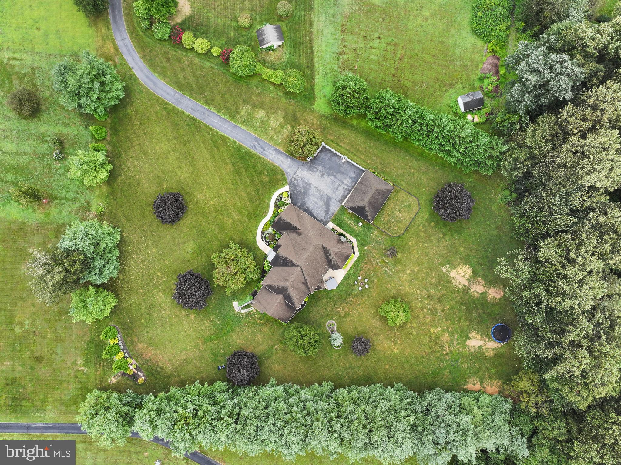 127 Beacon Light Road Coatesville, PA 19320 - Photo 2 of 99 Gallery Image 2