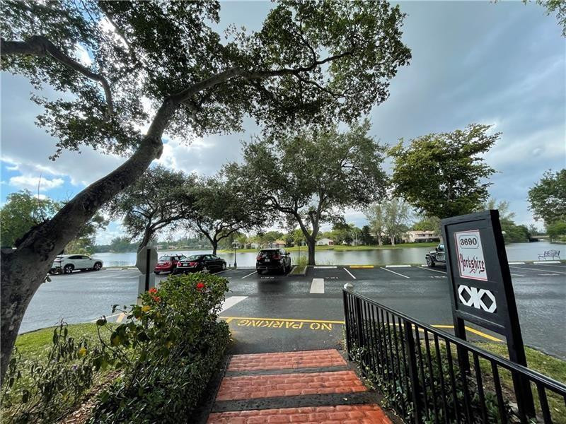 3690 Inverrary Drive, Unit 2Z Lauderhill, FL 33319 - Photo 24 of 38 Photo 16