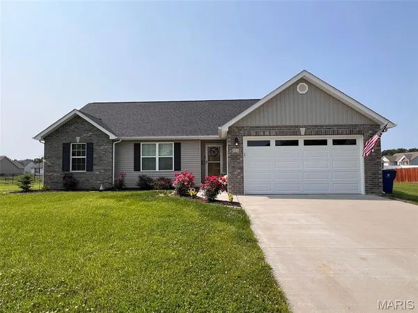 $310,000 | 812 Bay Hill Boulevard, Union, MO 63084