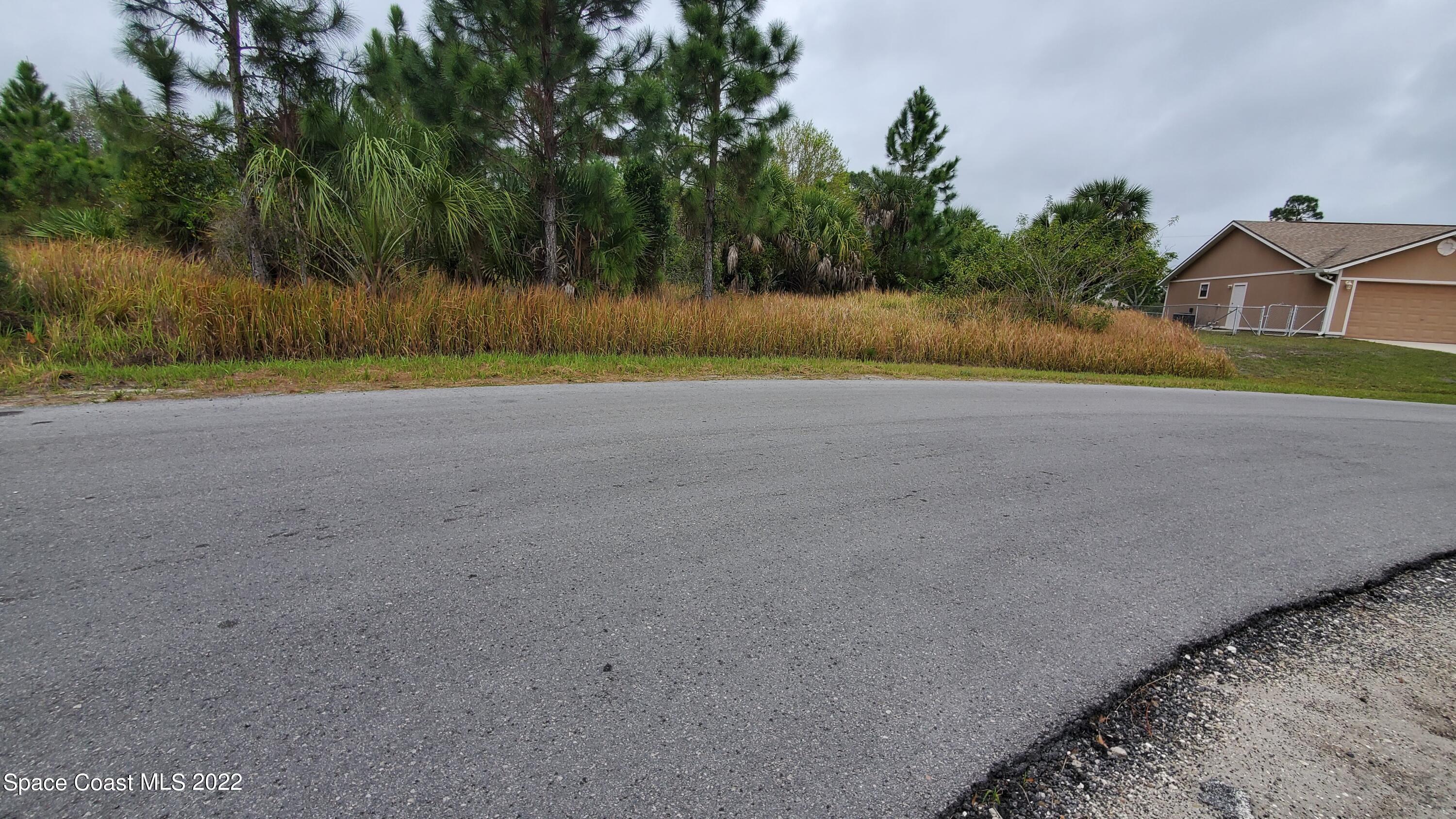 471 Oakmon Road Southwest Palm Bay, FL 32908 - Photo 6 of 6 20220310_094646