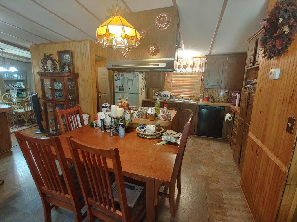 559 Brake Road Elliston, VA 24087 - Photo 12 of 44 0614211620_HDR