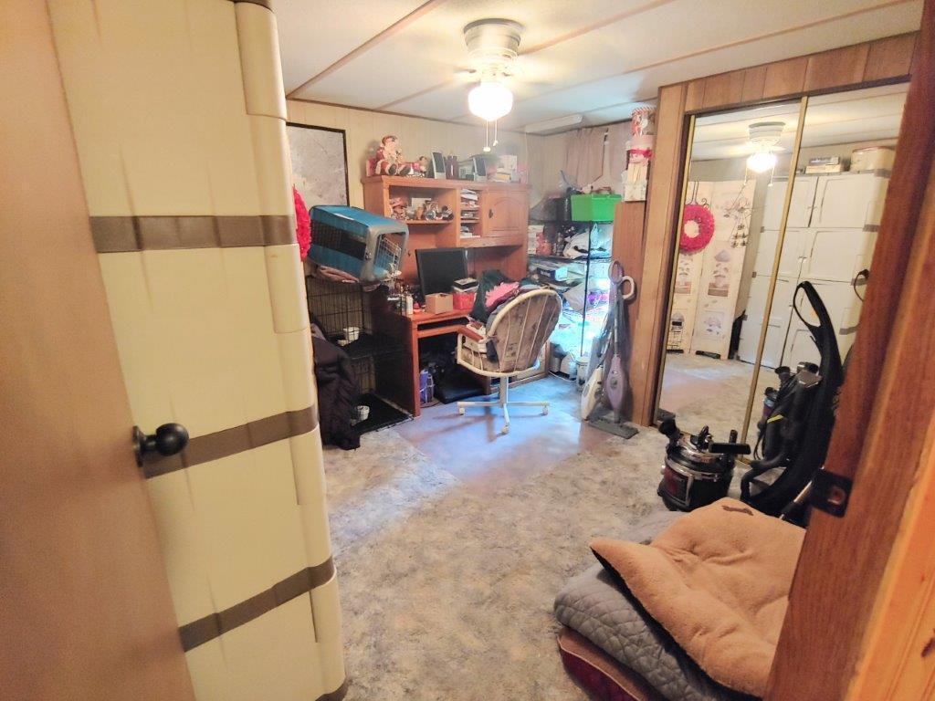 559 Brake Road Elliston, VA 24087 - Photo 33 of 44 0614211630a_HDR~2