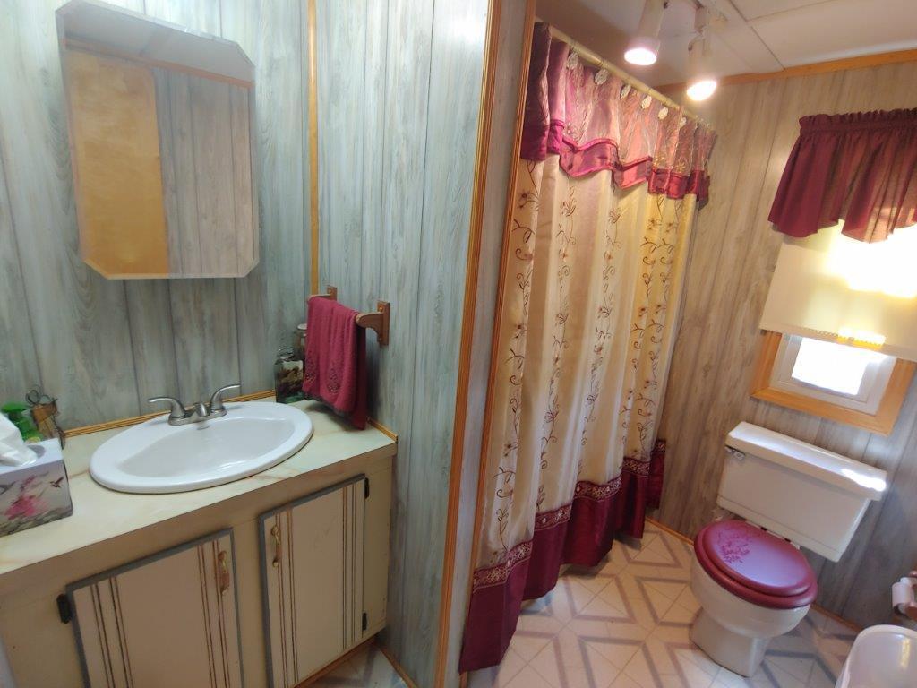 559 Brake Road Elliston, VA 24087 - Photo 34 of 44 0614211630b