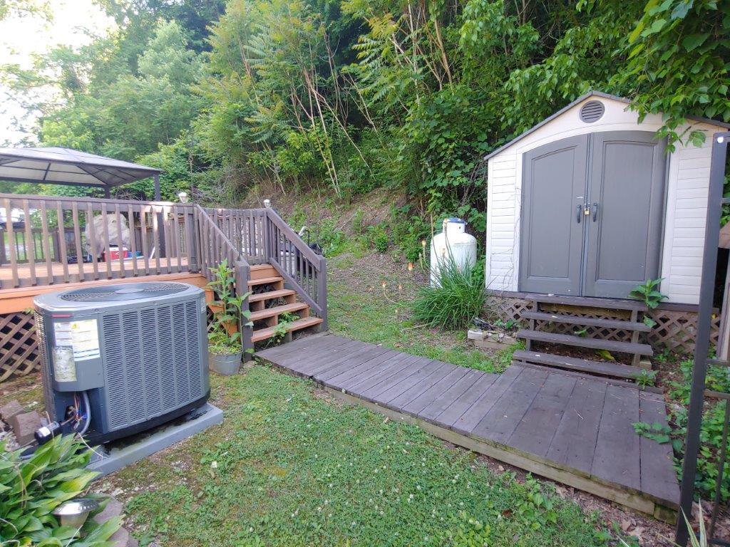 559 Brake Road Elliston, VA 24087 - Photo 39 of 44 0614211637