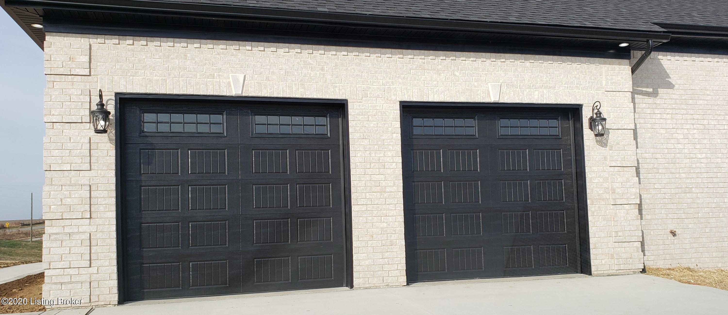 3230 Stringtown Road Bardstown, KY 40004 - Photo 34 of 36 3230 side garage
