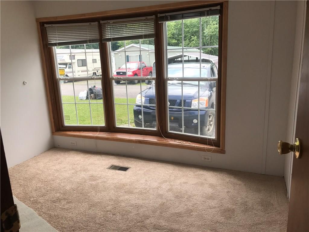 230 Poplar Street Rochester, PA 15074 - Photo 13 of 15 2nd bedroom with bay window