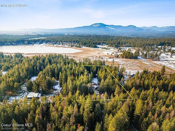 $895,000 | 15951 North Pinewood Way, Hayden, ID 83835