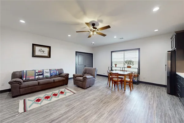 $849,000 | 10477 Acacia Lane, Franklin, TX 77856