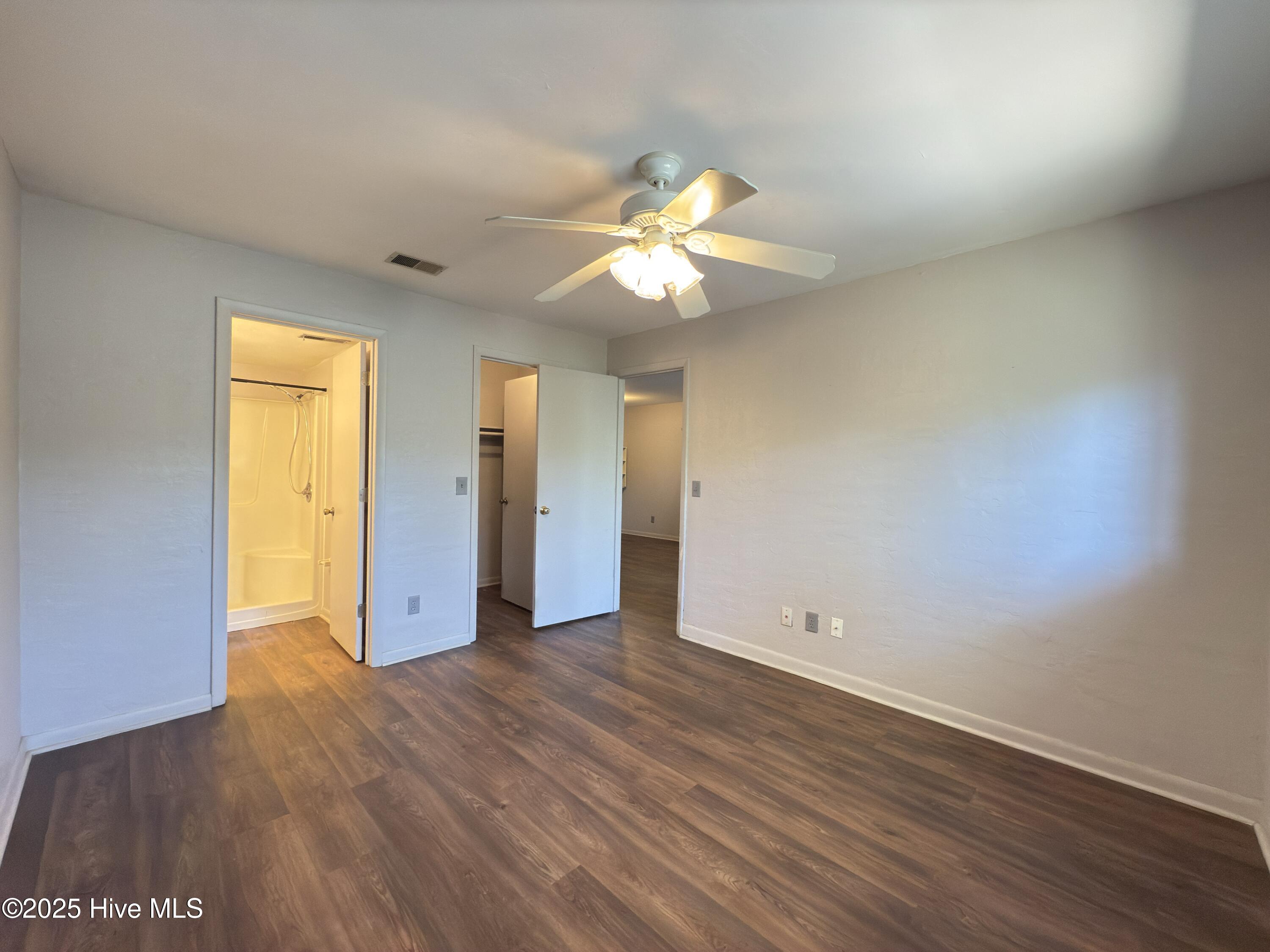 4307 Holly Tree Road, Unit 4307 Wilmington, NC 28412 - Photo 10 of 12 Main Suite