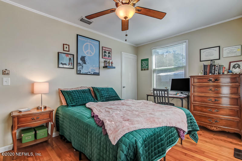 4616 Pinewood Road Jacksonville, FL 32210 - Photo 15 of 26 Master BR