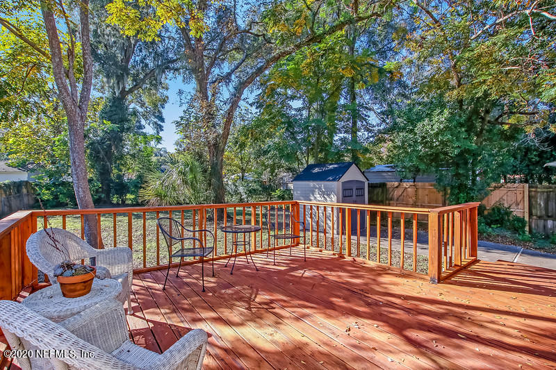 4616 Pinewood Road Jacksonville, FL 32210 - Photo 22 of 26 Fabulous yard and deck