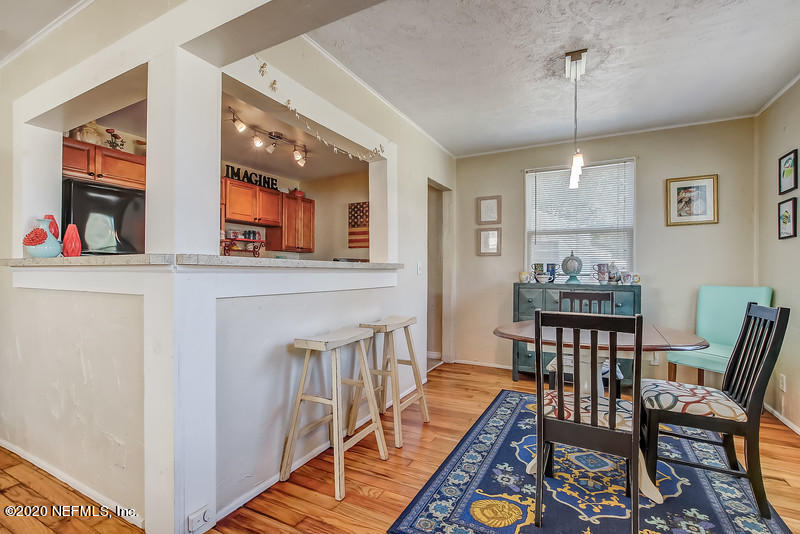 4616 Pinewood Road Jacksonville, FL 32210 - Photo 10 of 26 Open eating area