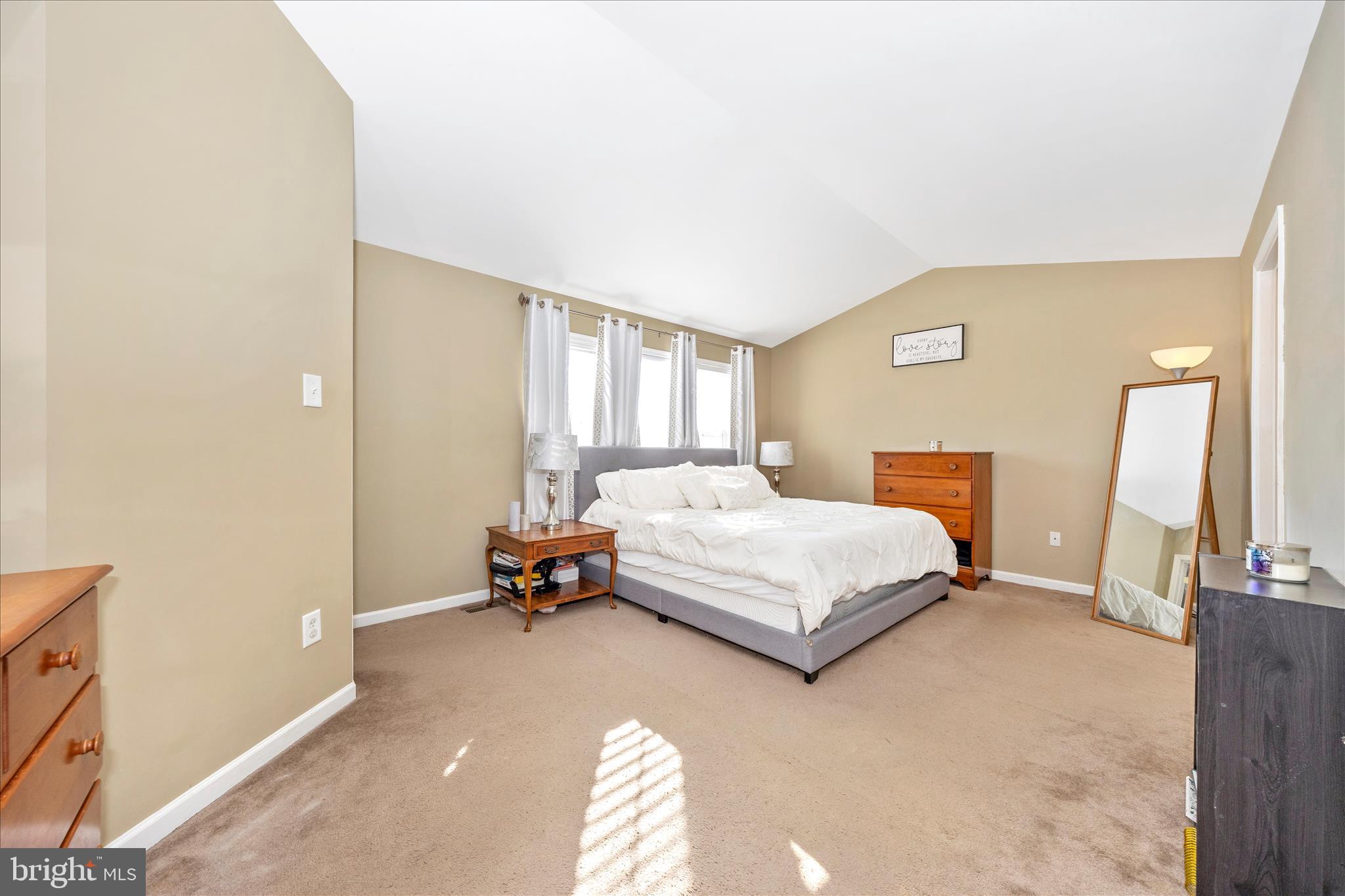7 Rockingham Drive Keedysville, MD 21756 - Photo 18 of 48 Primary Bedroom