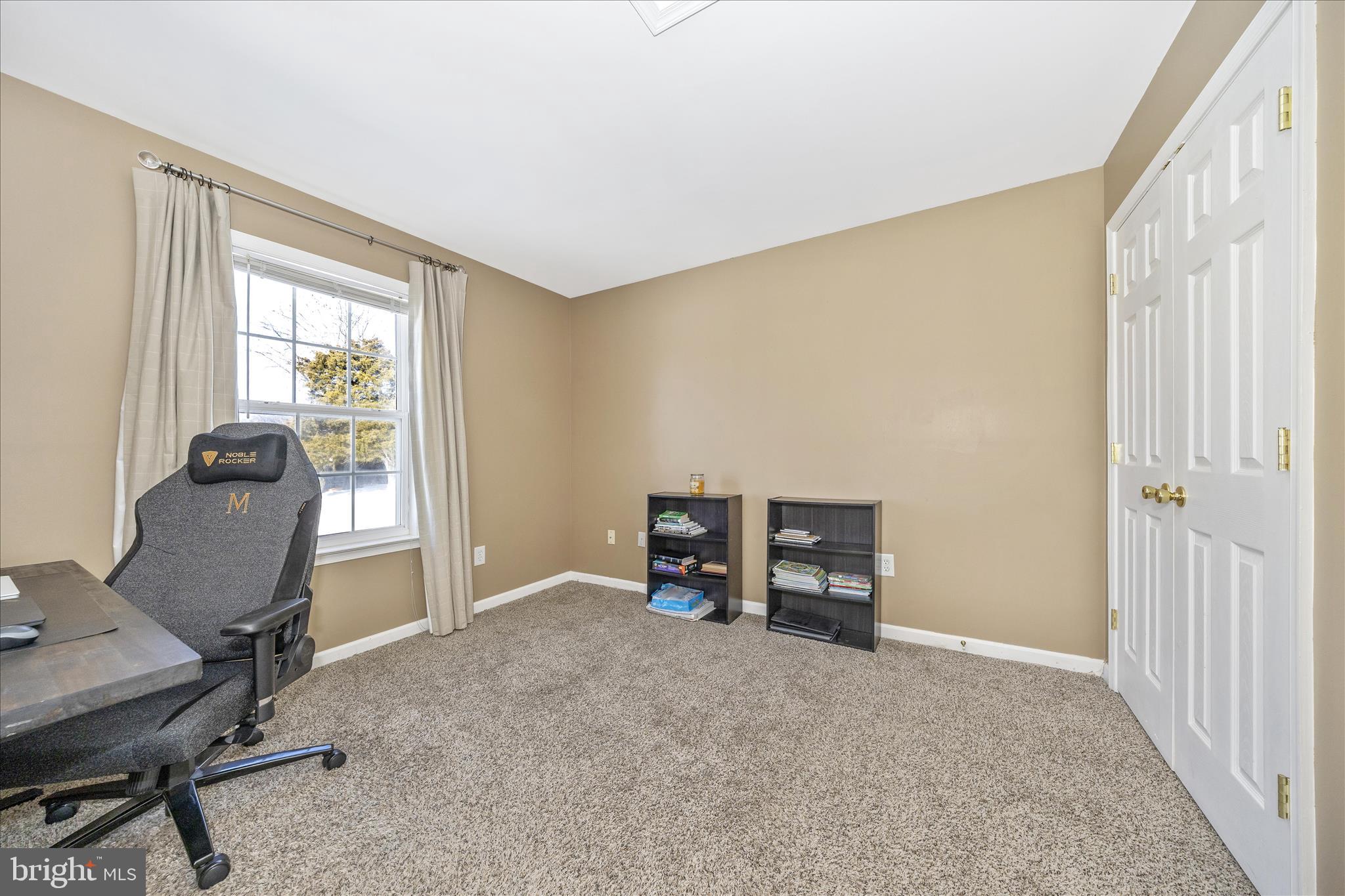 7 Rockingham Drive Keedysville, MD 21756 - Photo 24 of 48 Bedroom 3