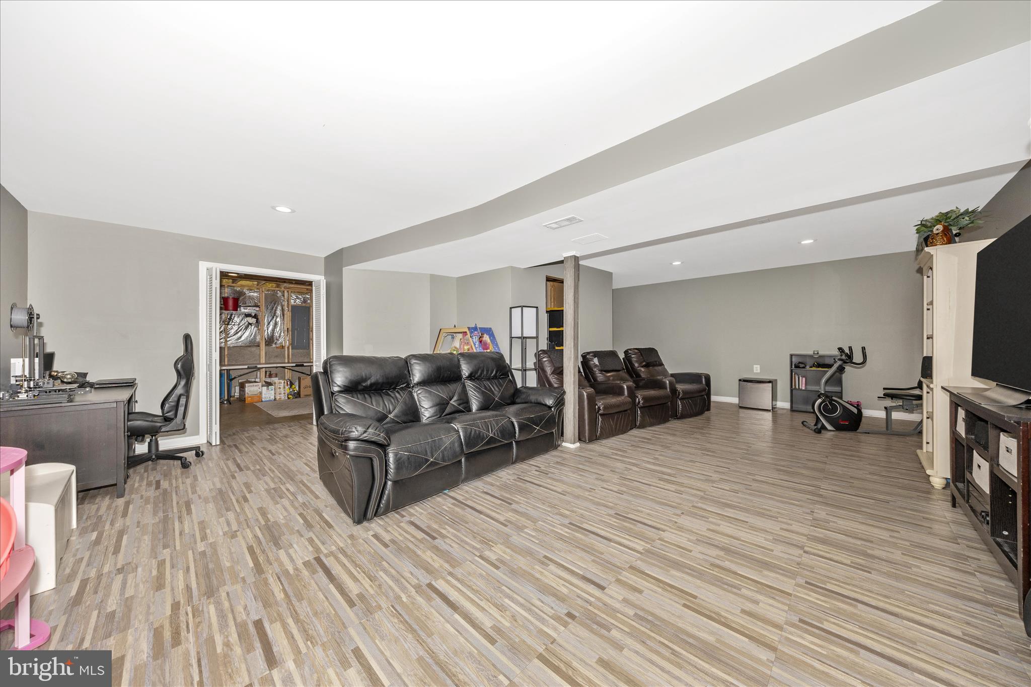 7 Rockingham Drive Keedysville, MD 21756 - Photo 31 of 48 Family Room