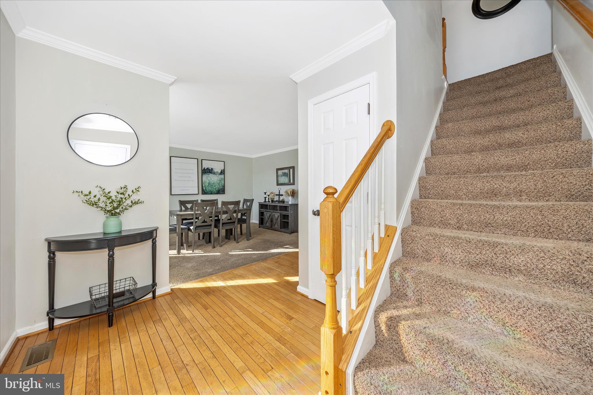 7 Rockingham Drive Keedysville, MD 21756 - Photo 4 of 48 Foyer