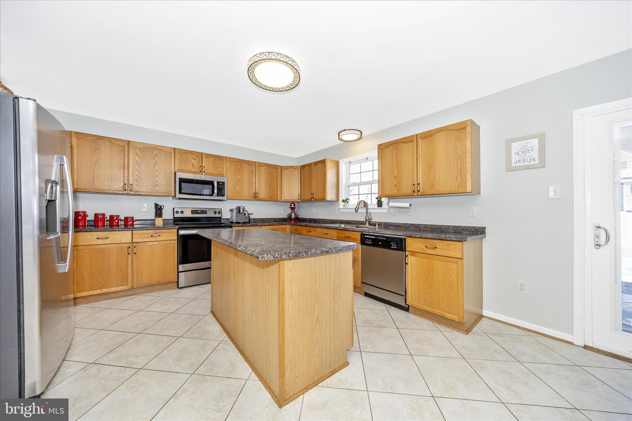 7 Rockingham Drive Keedysville, MD 21756 - Photo 7 of 48 Kitchen