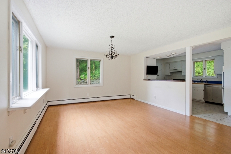 84 Scudders Road Sparta, NJ 07871 - Photo 3 of 31