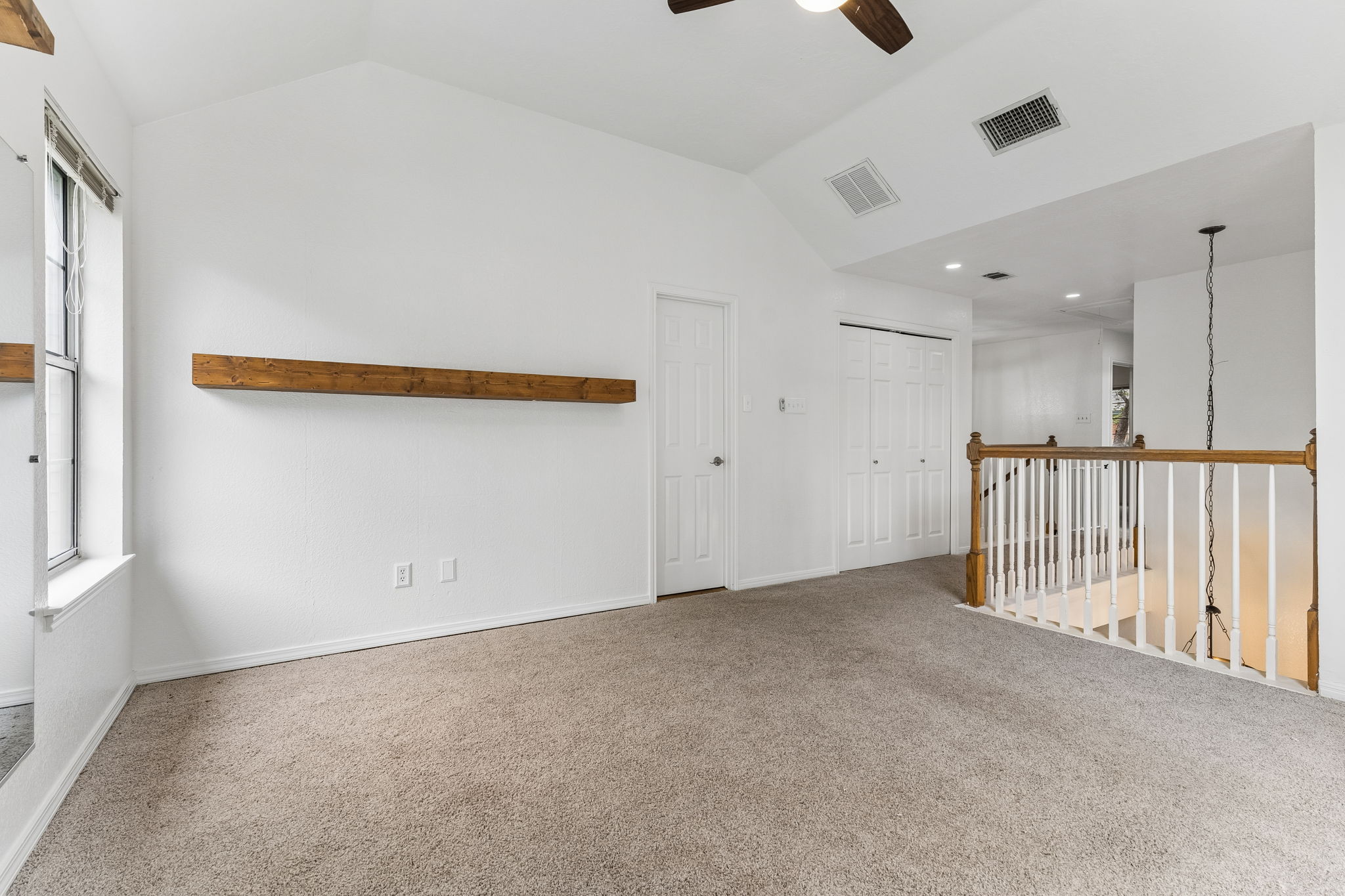 10400 O'Rourk Lane Austin, TX 78739 - Photo 20 of 33 a view of an empty room
