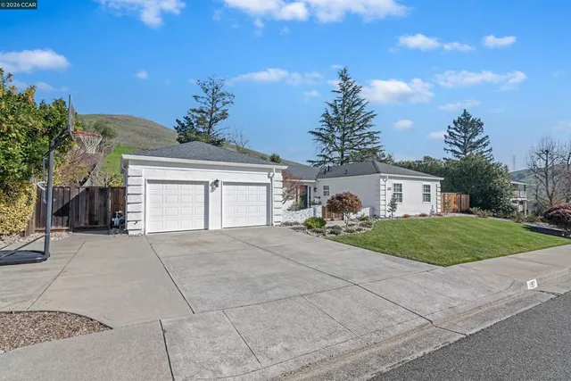 $1,795,000 | 1197-1197 Larch Avenue, Moraga, CA 94556