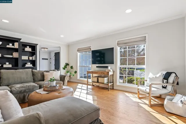 $1,795,000 | 1197-1197 Larch Avenue, Moraga, CA 94556