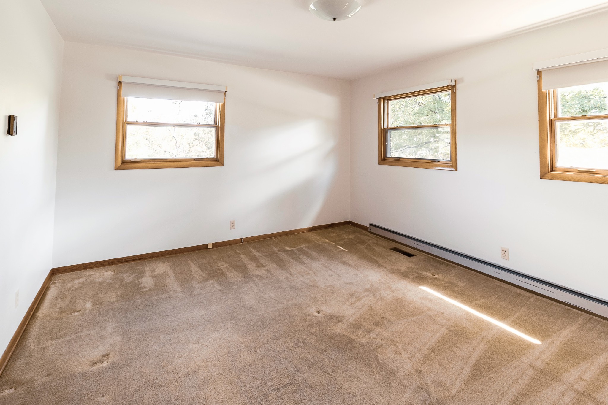 3241 West Main Street Erin, TN 37061 - Photo 16 of 22 a view of a room with a window
