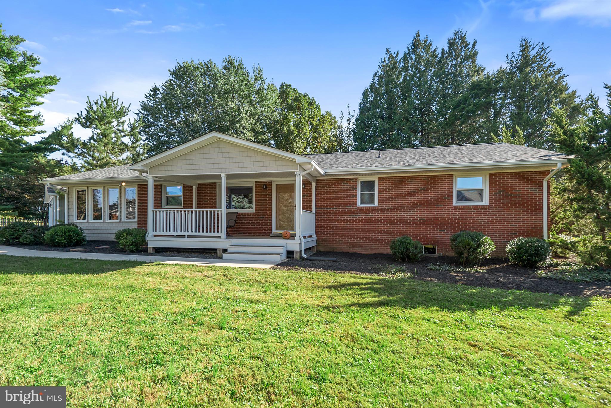 285 Gay Road Warrenton, VA 20186 - Photo 1 of 26 Exterior (Front)