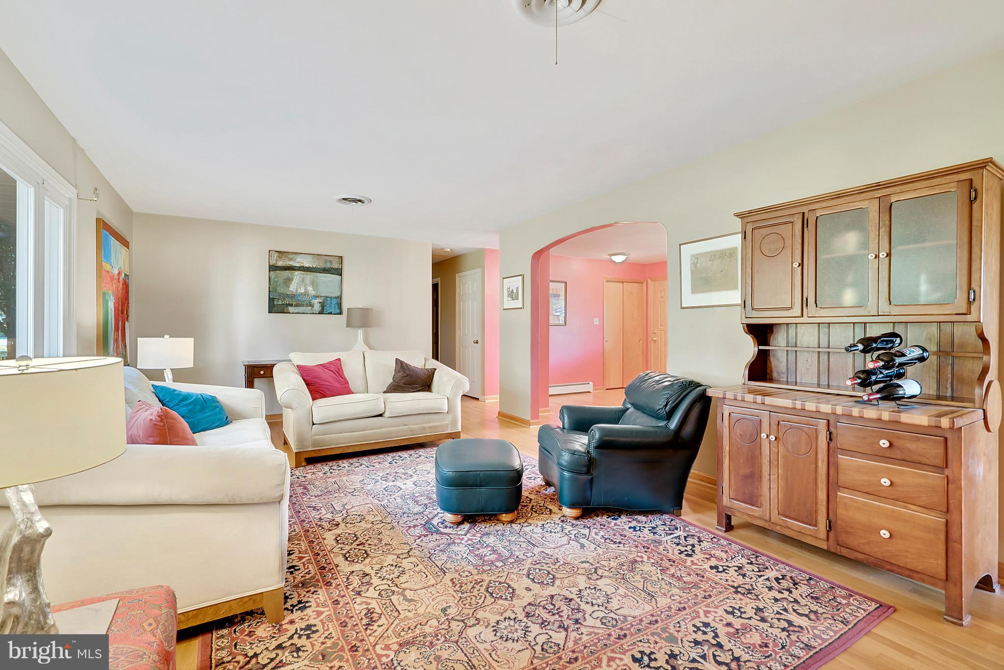 285 Gay Road Warrenton, VA 20186 - Photo 3 of 26 Family Room