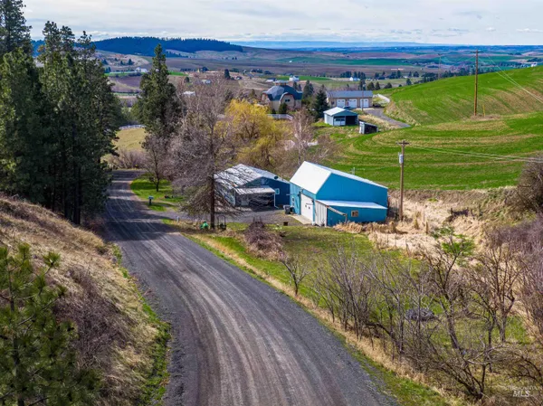 $385,000 | 1161 Chaney Road, Viola, ID 83872