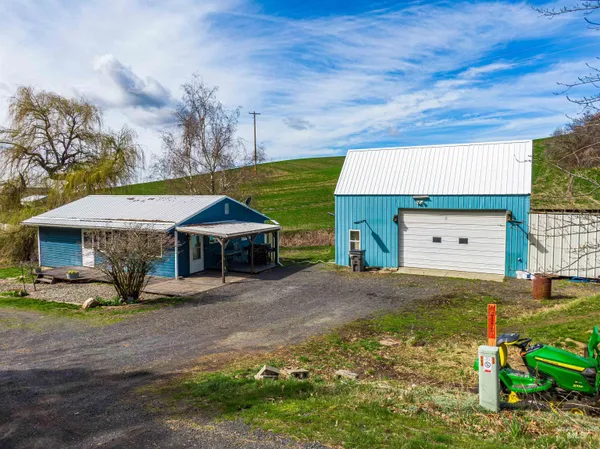 $385,000 | 1161 Chaney Road, Viola, ID 83872