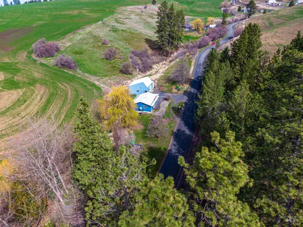 $385,000 | 1161 Chaney Road, Viola, ID 83872