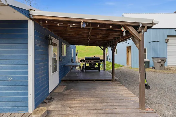 $385,000 | 1161 Chaney Road, Viola, ID 83872