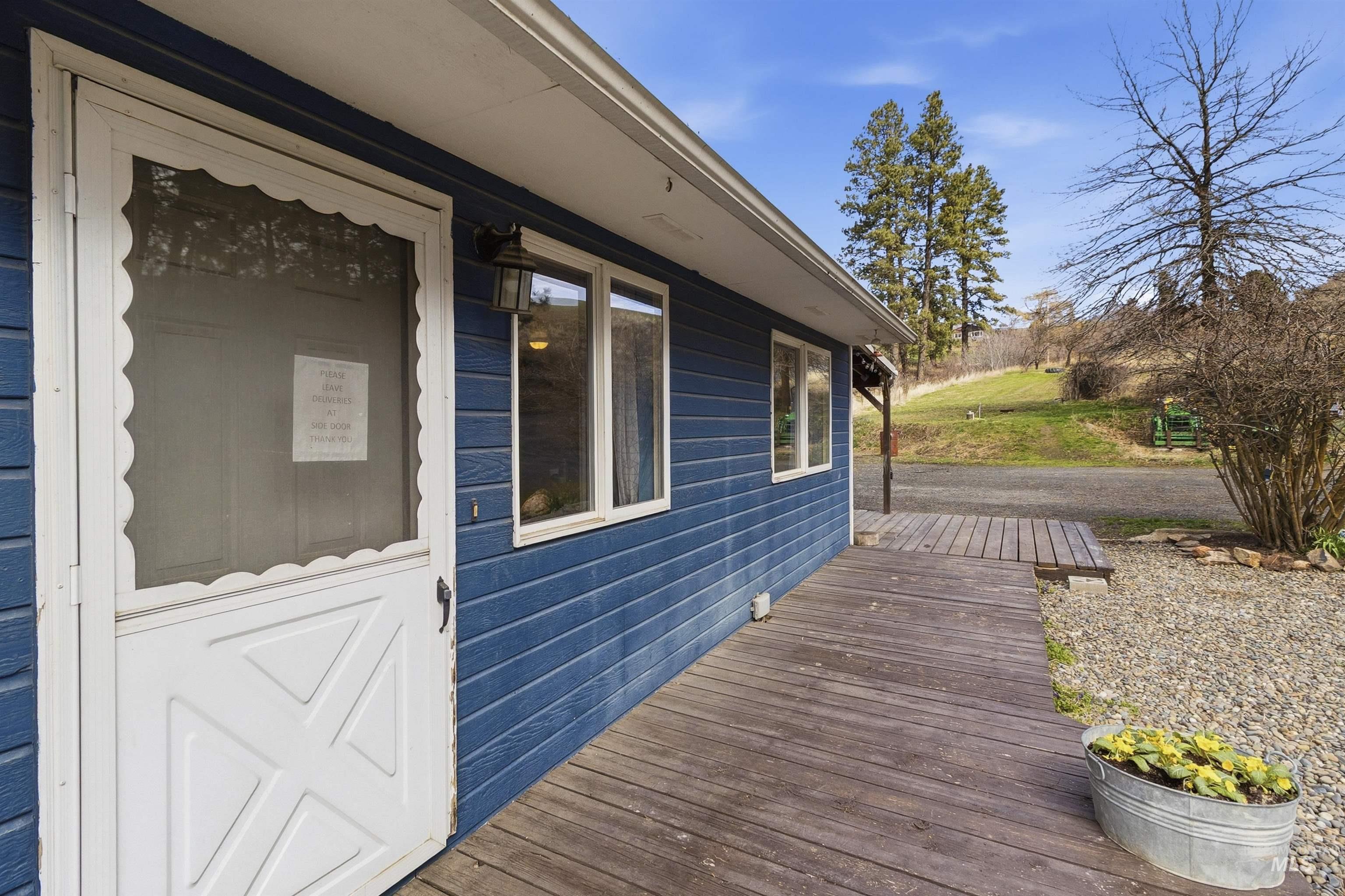 1161 Chaney Road Viola, ID 83872 - Photo 7 of 49