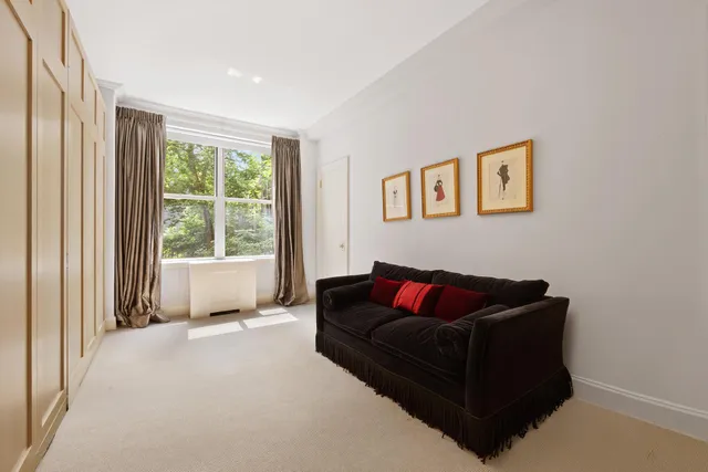 $6,595,000 | 1120 5th Avenue, Unit 2C | Upper East Side