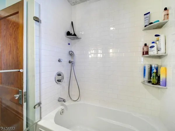 $575,000 | 210 Pershing Avenue, Roselle Park, NJ 07204