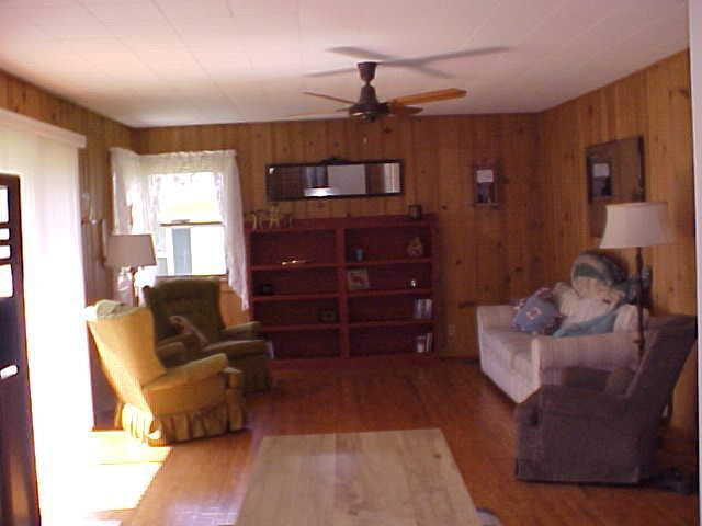 44 Ems R 4 Lane Pierceton, IN 46562 - Photo 3 of 9 Gallery Image 3