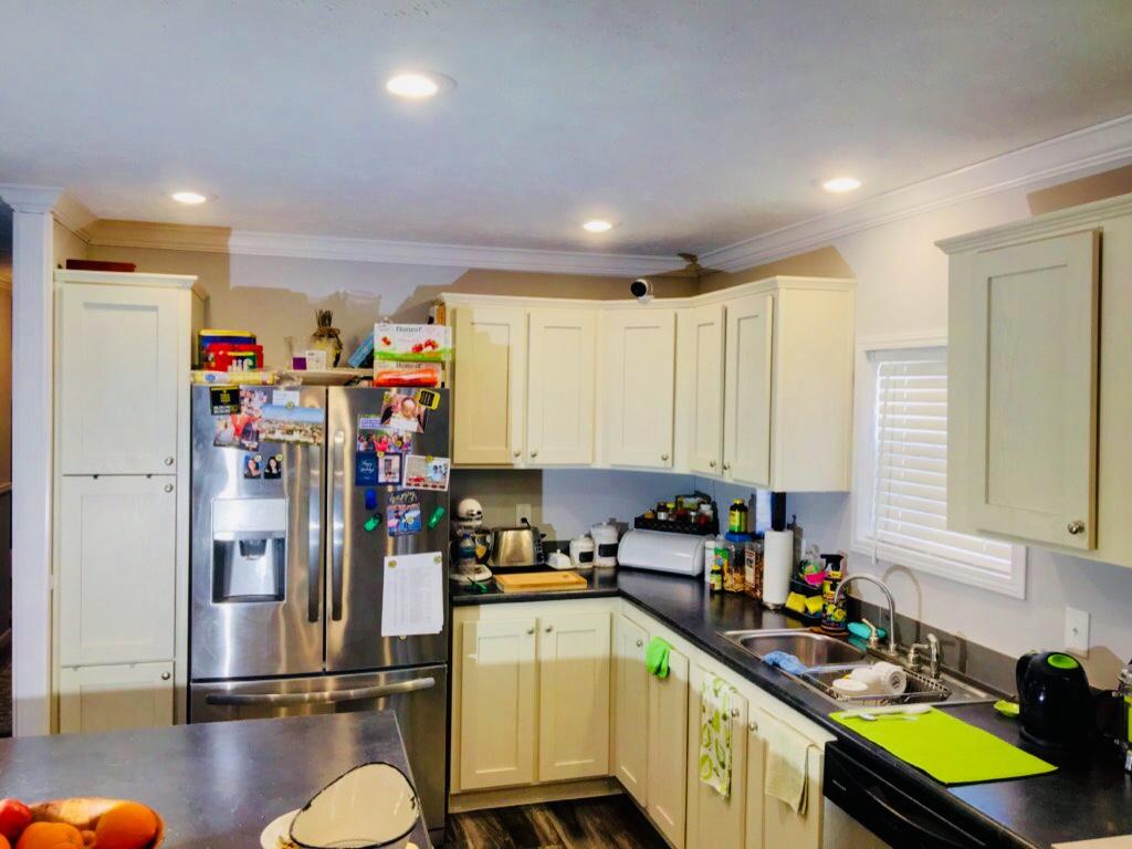 6222 Maxville Road Awendaw, SC 29429 - Photo 6 of 28 5 Kitchen
