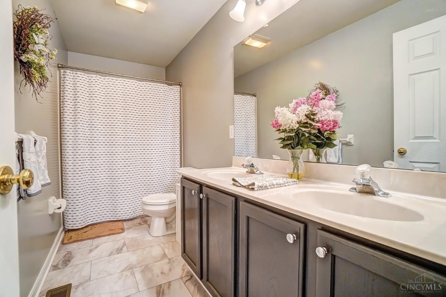 5018 Midfield Road Cincinnati, OH 45244 - Photo 49 of 81 Gallery Image 49