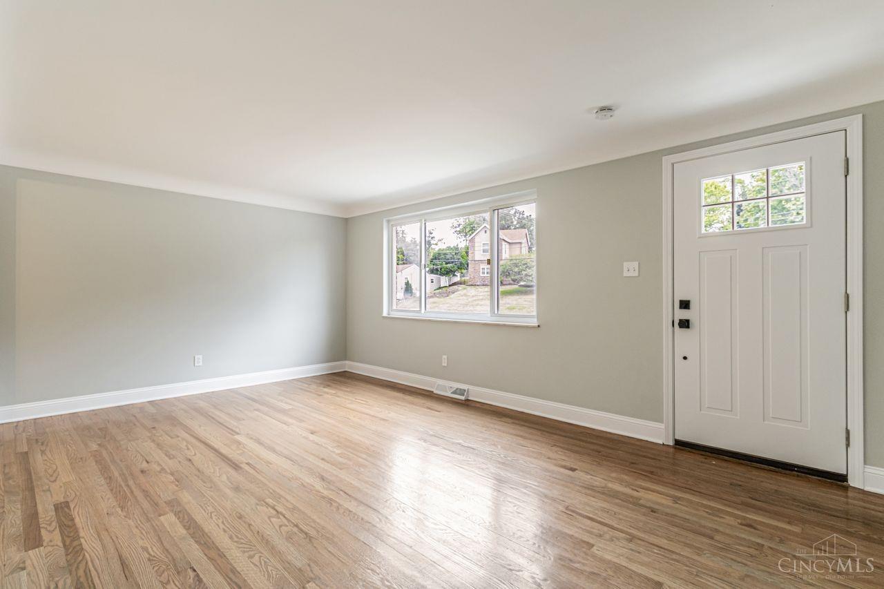 5357 Rapid Run Road Cincinnati, OH 45238 - Photo 6 of 40