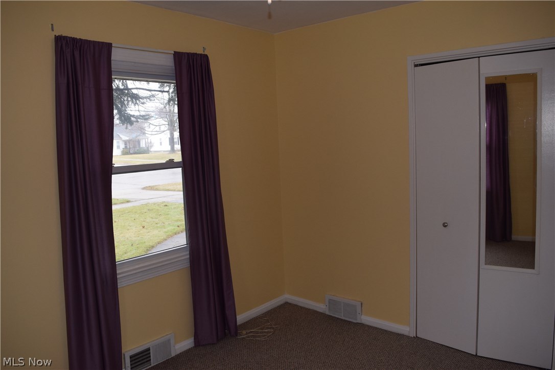 1293 Lander Road Cleveland, OH 44124 - Photo 15 of 18