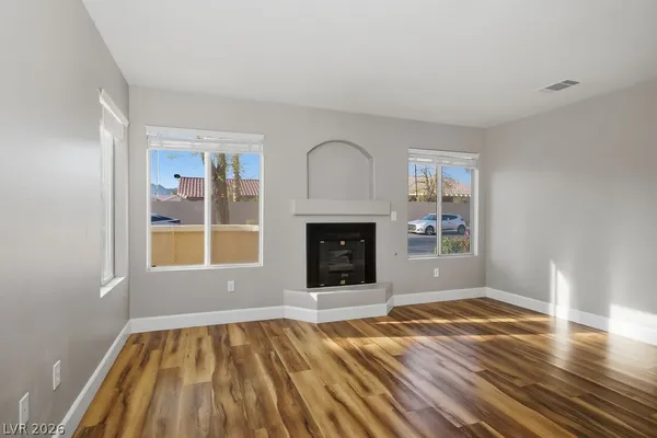 $1,995 | 910 Elegant Coral Avenue, Henderson, NV 89015