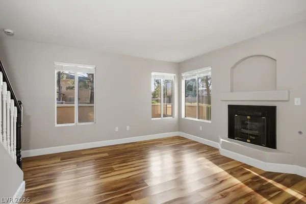 $1,995 | 910 Elegant Coral Avenue, Henderson, NV 89015