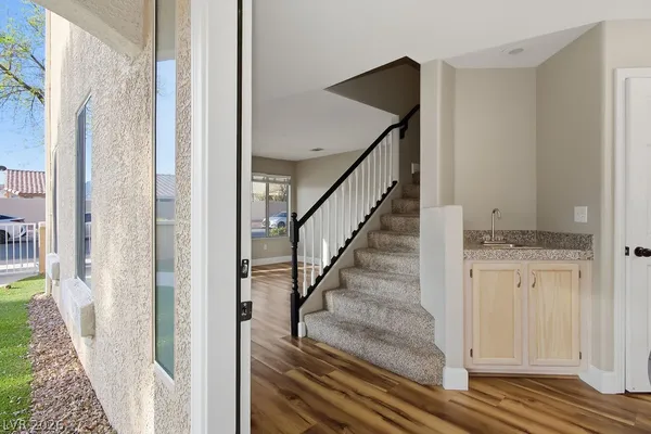 $1,995 | 910 Elegant Coral Avenue, Henderson, NV 89015